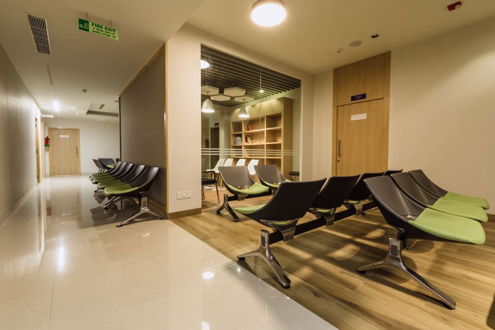 Consultation room at Diha Clinic, Nanganallur with modern medical equipment